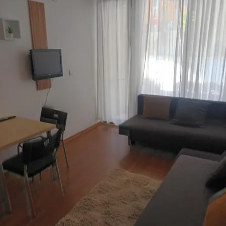 Marina Cape Ground Floor Apartament Aheloy
